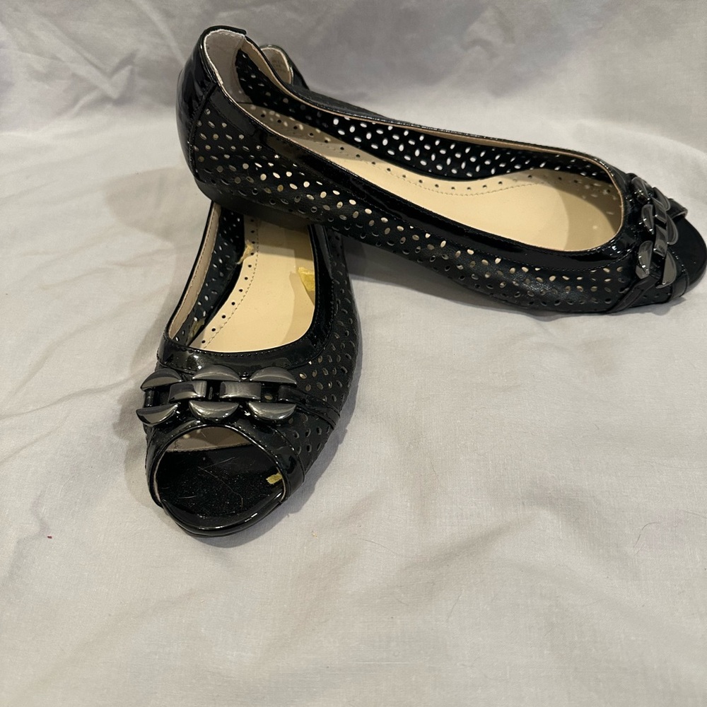 Elegant Black Peep-Toe Flats